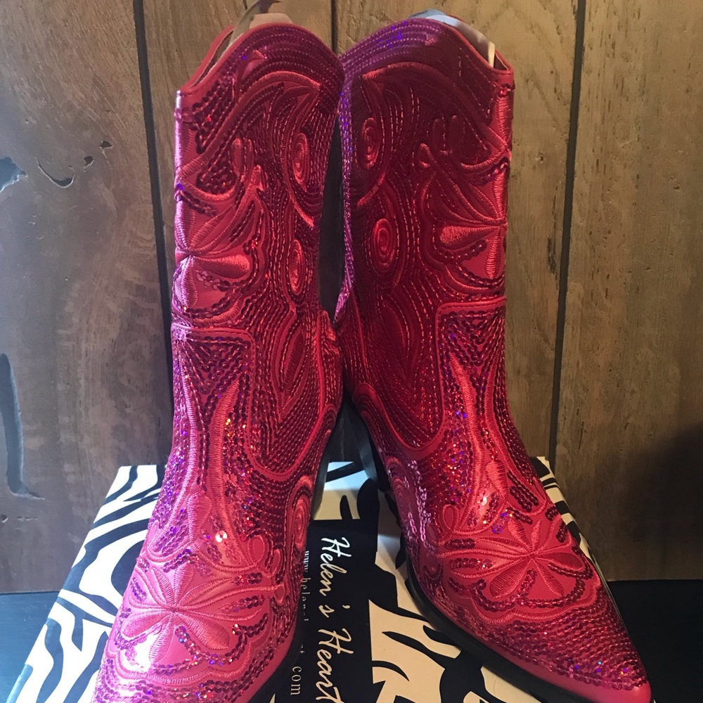 💞Helens Heart Hot Pink Boots Size 9 💞